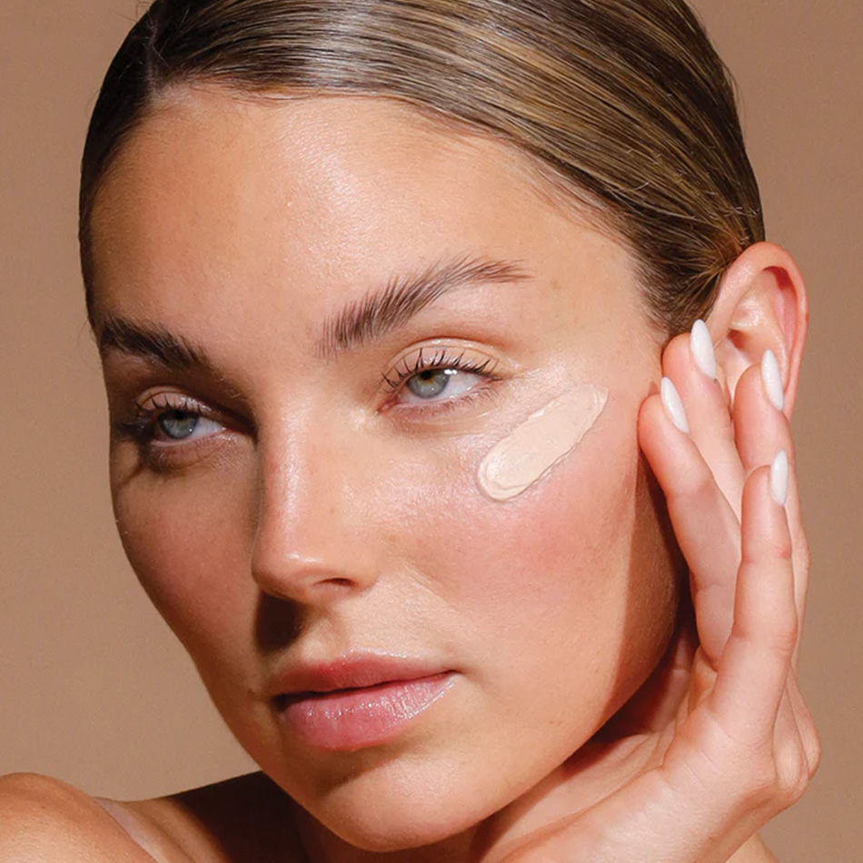 AiryDay Mineral Mousse Lifestyle Image